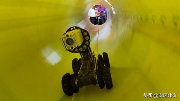 機器人能幹啥?除了能跳舞,能端盤子,還能給咱工程建設做焊接、修管道! 機器人能幹啥?除了能跳舞,能端盤子,還能給咱工程建設做焊接、修管道!