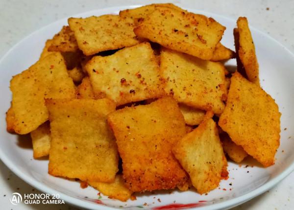 剩米飯倒掉可惜，教你做休閒小零食，麻辣酥脆，無任何新增劑 放心