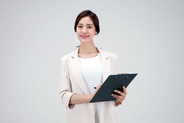 我的上司是老闆娘!問:你有什麼特長?答:我腿特長,後應聘成功 我的上司是老闆娘!問:你有什麼特長?答:我腿特長,後應聘成功