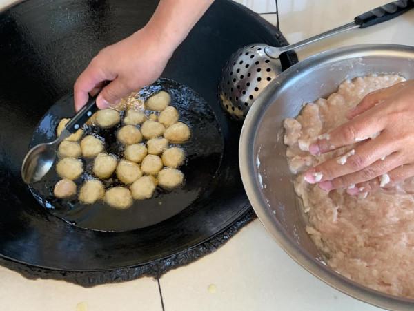 閒來無事在家自己在家做魚丸 閒來無事在家自己在家做魚丸
