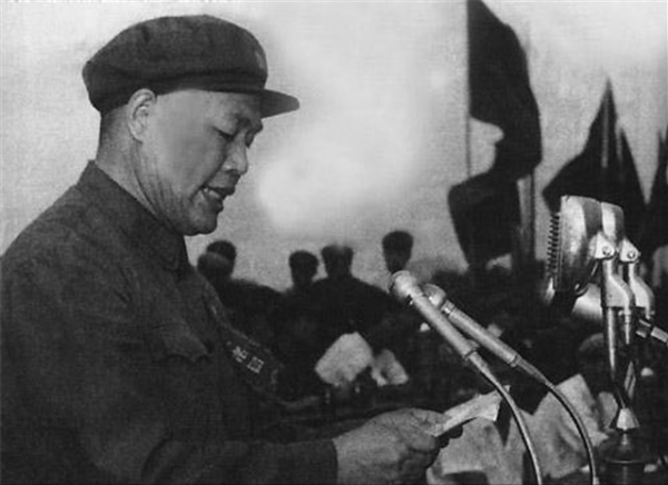 解放海南島的四位著名師長,大授銜時,四人都是什麼軍銜 解放海南島的四位著名師長,大授銜時,四人都是什麼軍銜