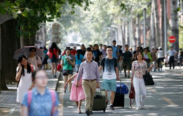 父母的行為給孩子帶來怎麼樣的心理,你們會覺得自己父母丟臉嗎? 父母的行為給孩子帶來怎麼樣的心理,你們會覺得自己父母丟臉嗎?