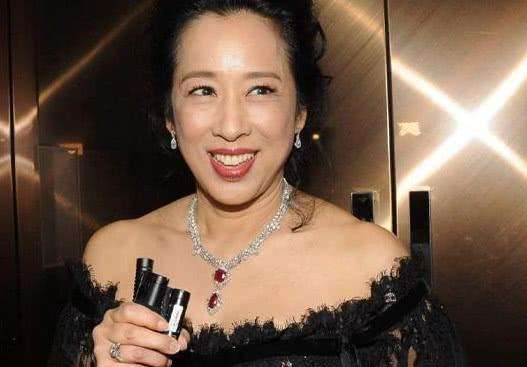 霍家百年興旺：4位主母功不可沒，郭晶晶帶去的“嫁妝”開啟新章