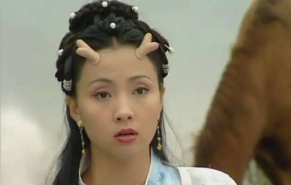 陷進去了，眼睛好看的女星我只服這幾位，一眼萬年，各有各的味道