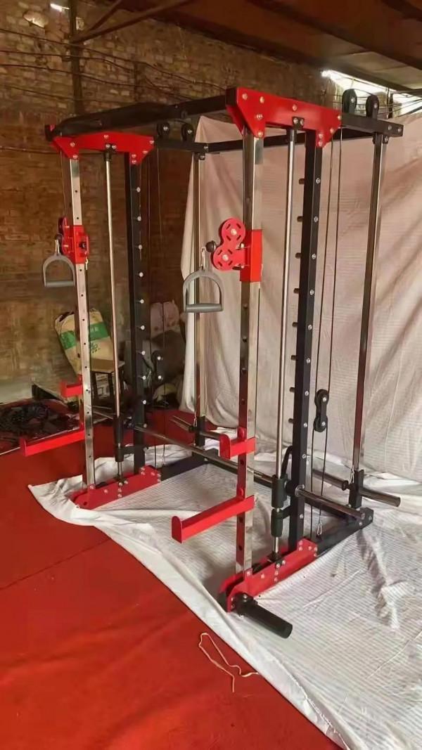 疫情下的健身行業，越來越慘了，有條件的買點器械自己在家練