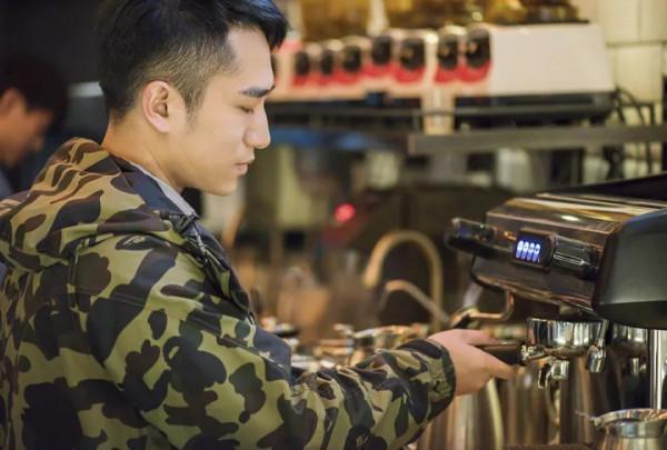 90後喜茶創始人聶雲宸:專科畢業首創業賺20萬,29歲坐擁45億身家 90後喜茶創始人聶雲宸:專科畢業首創業賺20萬,29歲坐擁45億身家