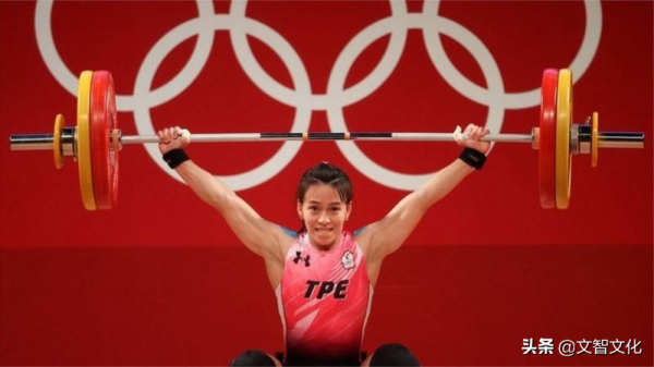 如果坐在沙發上,僅用意念的力量可以強身健體該有多好 如果坐在沙發上,僅用意念的力量可以強身健體該有多好