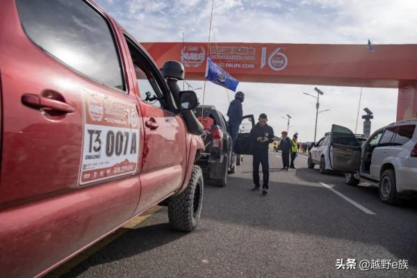 一分鐘解讀“T3”,激情穿越點燃巴丹吉林 一分鐘解讀“T3”,激情穿越點燃巴丹吉林