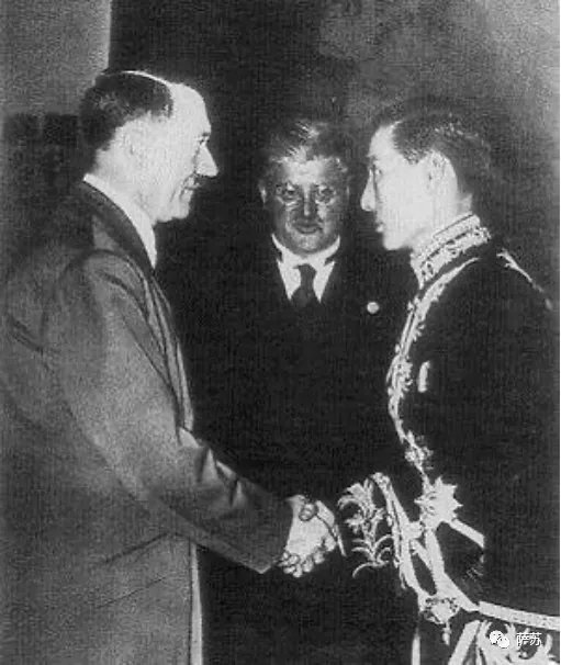 偽滿漢奸韓雲階：跟希勒特握過手合過影，咋被馬占山嚇得尿褲子？