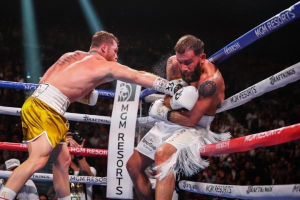 專家：貝特比耶夫是加強版的GGG，對陣他將是阿瓦雷茲的傳奇之戰