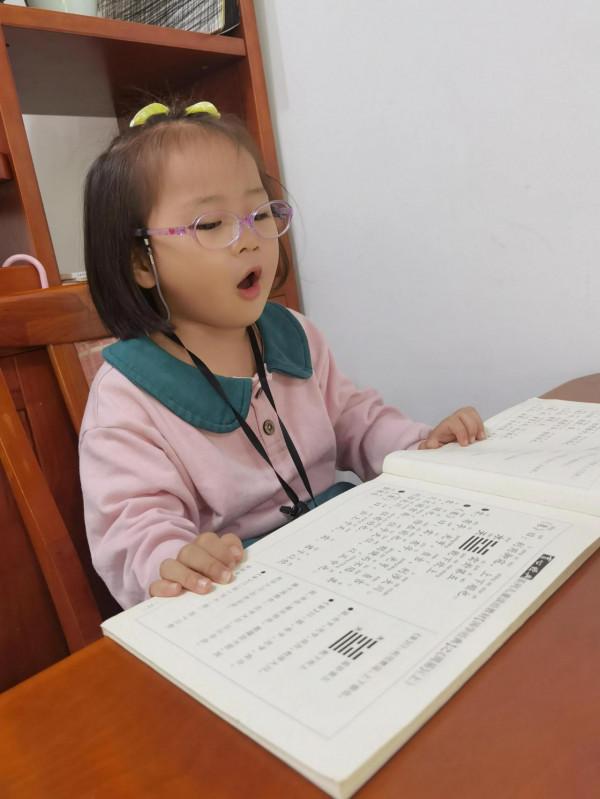 日誌1280:兒子說了三個很滿意,用心陪伴,孩子會很快樂幸福的 日誌1280:兒子說了三個很滿意,用心陪伴,孩子會很快樂幸福的