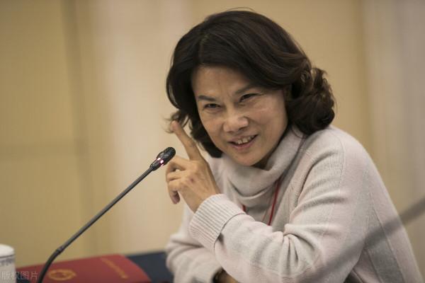 董明珠建議提高工薪階層稅收起徵點，什麼時候提升股民獲得感？