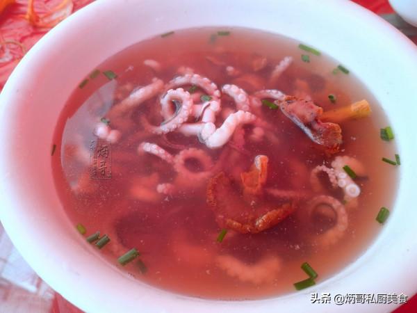 福建農村喜宴，土廚師真廚藝，親友都誇：這菜比大酒店實在還好吃