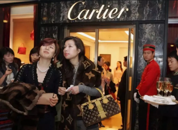 漲價、限購、查身份，香奈兒有錢你都買不起？