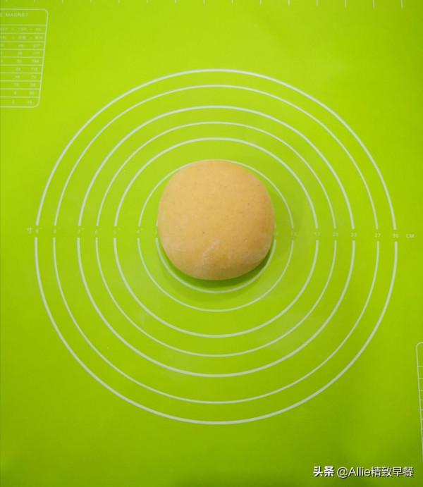 家裡有南瓜的這樣做，想要幾層做幾層，搭配蔬果，營養好消化，贊