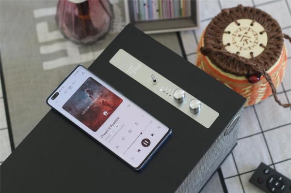 傑士The Three II藍芽音箱深度評測:經典復古,用途多樣 傑士The Three II藍芽音箱深度評測:經典復古,用途多樣