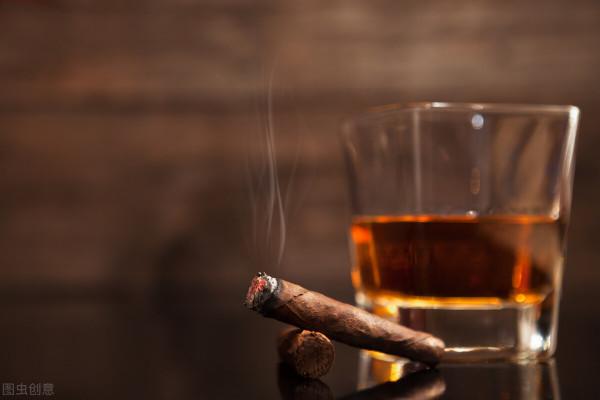 50歲以後，煙癮酒癮色癮，哪個最傷身體？一文講出實情