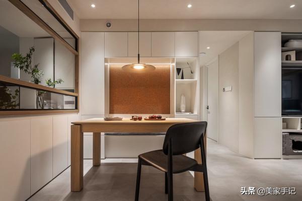 廣東夫妻家中的高階場面，堅持陽臺墊高40公分，完工堪比多間房