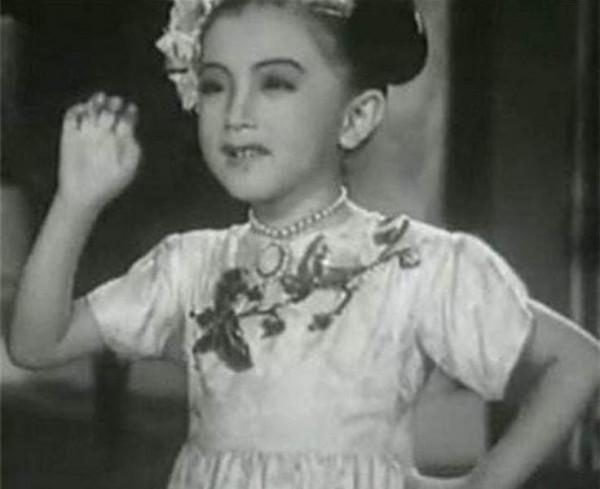 明星之女姚姚：男友自殺後，她未婚先孕和繼父鬧翻，31歲車禍離世