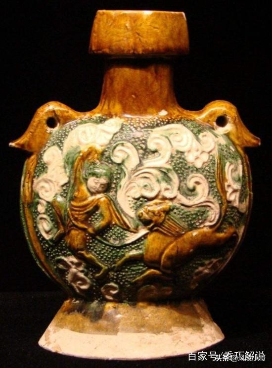 德國潛水員印尼探險，6萬件唐朝國寶不幸被搶，專家怒斥：強盜