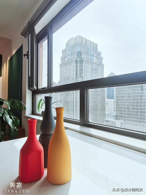 老公非要廚房全改玻璃門,廁所對床還不隔斷,竟完爆鄰居家 老公非要廚房全改玻璃門,廁所對床還不隔斷,竟完爆鄰居家