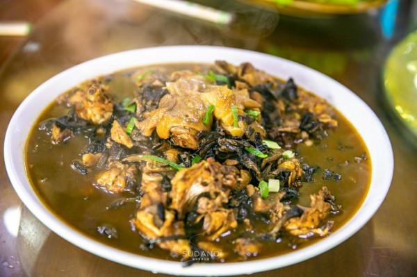 東北菜量太大大大了！東北菜量有多大，東北人就有多實在