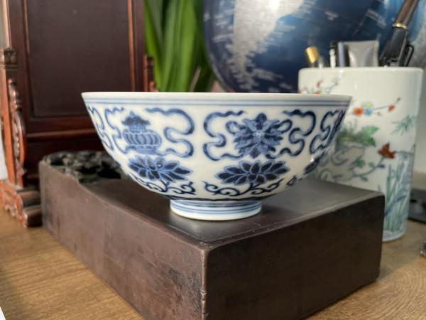 清光緒官窯正品?波浪釉紋碗出手虧了嗎?——適珍拍賣寶物鑑定20 清光緒官窯正品?波浪釉紋碗出手虧了嗎?——適珍拍賣寶物鑑定20