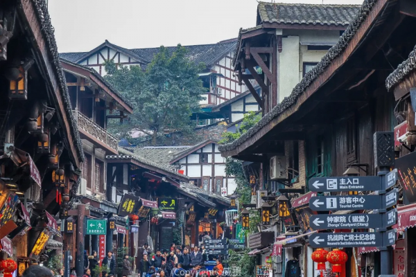 國內“專坑遊客”的10大美食街，你去過幾個？