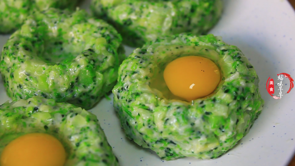 正月十五元宵節，不管有錢沒錢，6道吉祥菜端上桌，寓意招財紅火