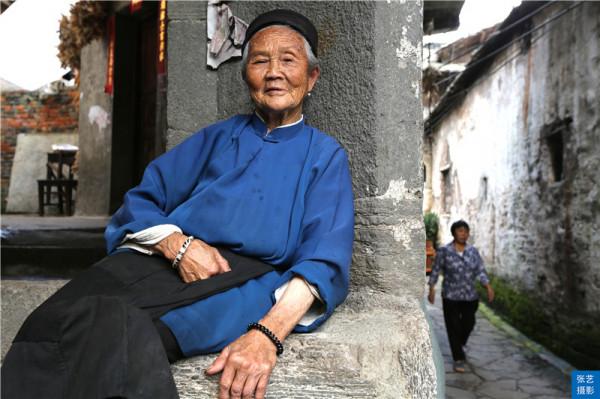 貴州西部藏了個“中國涼都”，夏季只有19℃，沿途都是少數民族村