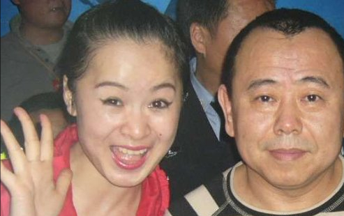 潘長江事件再次升溫，連他的女兒潘陽也受到牽連，究竟咋回事？