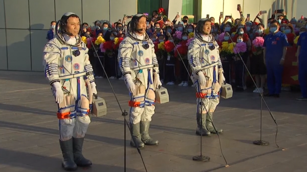 神舟十二號成功返航！為何中國飛船成功率100%？航天人付出良多