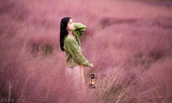 萬事大吉詩選8首：秋思 擁抱九月 秋天 雅趣閒愁 夜靜初心 歲月感慨等