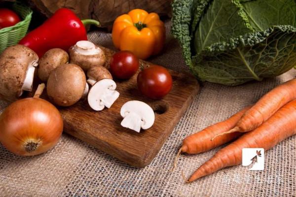 一張&OpenCurlyDoubleQuote;膽固醇含量表&rdquo;，照著吃不給心血管添堵