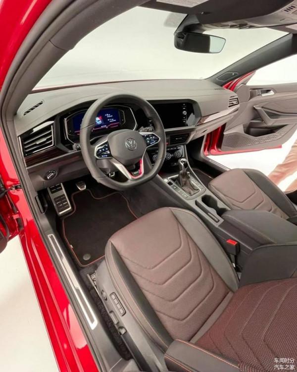 不服來battle?新款大眾Jetta家族實車亮相,對標本田思域 不服來battle?新款大眾Jetta家族實車亮相,對標本田思域