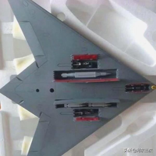 還在找轟-20?航展已經給出答案,目前攻擊-11才是20家族新成員 還在找轟-20?航展已經給出答案,目前攻擊-11才是20家族新成員