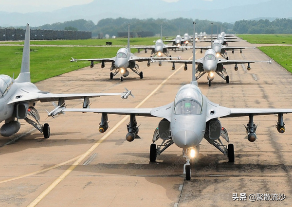 火炮就賣了1700套，2000萬高教機拿走，1.56億出口護衛艦