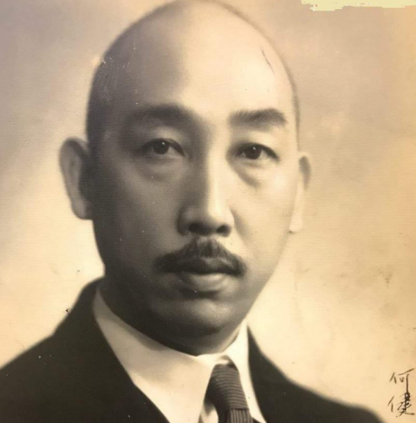 開國上將蕭克的孫子上學時，老師悄悄詢問：你家裡是不是很困難？