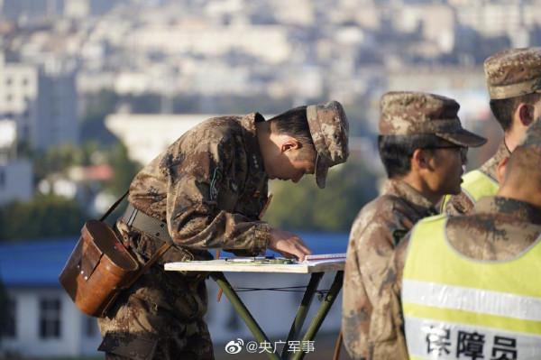 陸軍第75集團軍某旅開展多項訓練