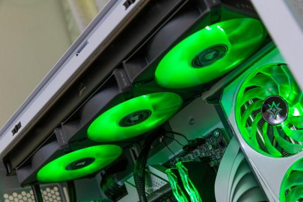 12700KF +Z690刀鋒鈦 +H150i ELITE LCD +3070TI，聯力O11 EVO裝機分享