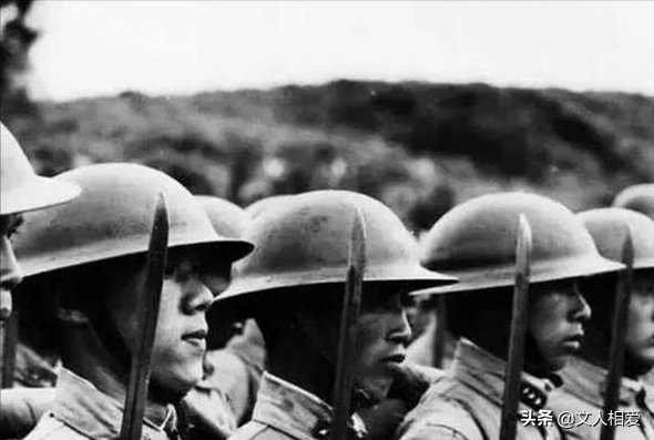 丁盛鏖戰靈官殿，手下一位連長打得只剩21人榮立大功，後來授上將