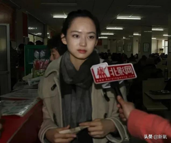 《007：無暇赴死》裡的安娜·德·阿瑪斯，到底有多美？