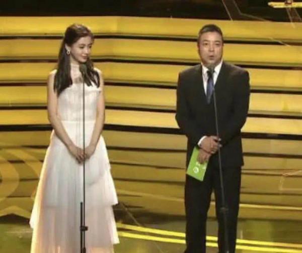 明星撞衫有多尷尬？要麼是神仙打架修羅場，要麼成買家秀和賣家秀