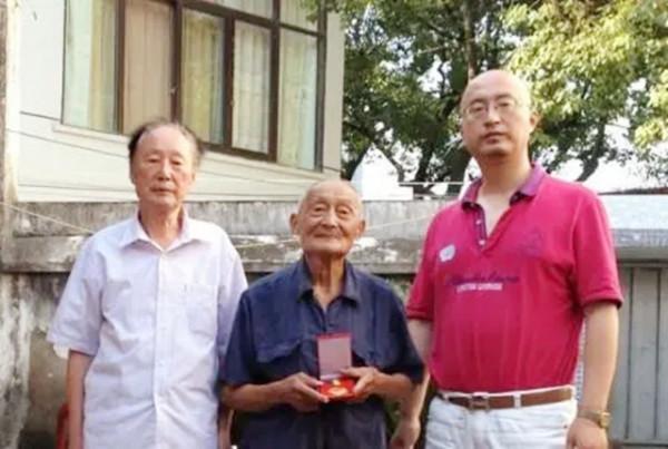 最後的三個特務：留在大陸幾十年一直過得很幸福，還拍了張合影