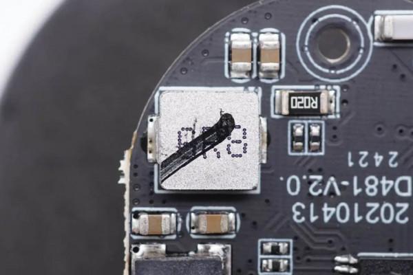 iPhone 12/13都能用，努比亞車載磁吸無線充電支架用料揭曉