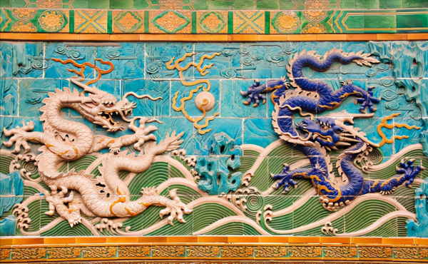 對不起，看見你我就想到“乾隆花瓶”