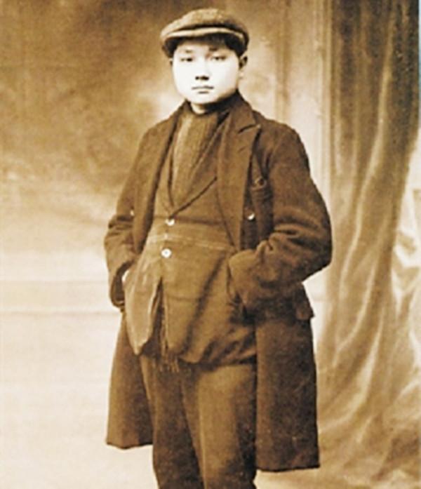 多年後，鄧小平回憶第一位妻子仍評價：張錫瑗真是少有的漂亮