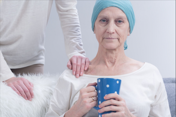 晚期肺癌到底還能活多久？讓她來告訴你，事情的真相