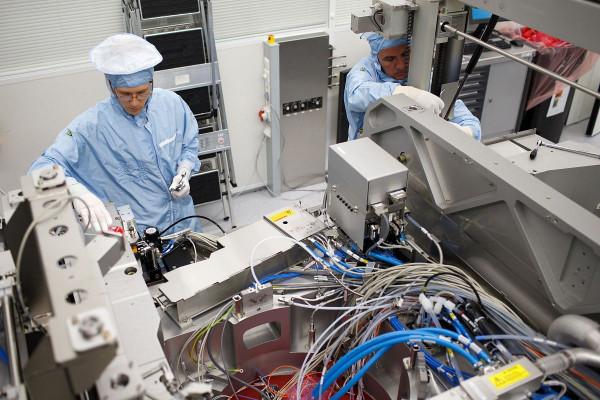 ASML開始提高產能 ASML開始提高產能