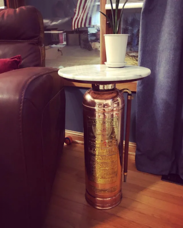 網友們在舊貨店發現的各種寶貝！一個比一個驚喜哇…